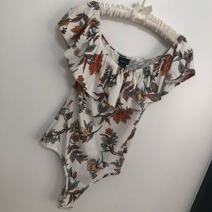 Mauve Flower Flowy Bodysuit๐